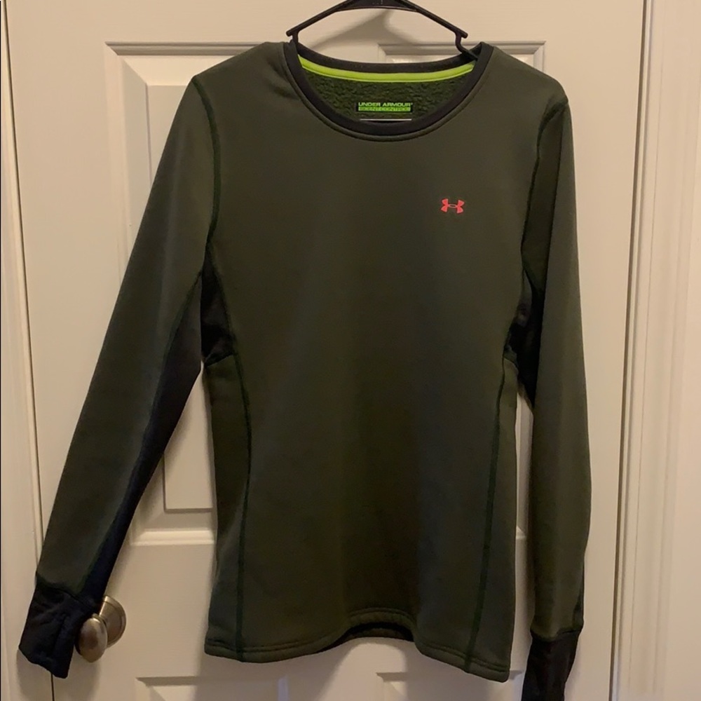 🌺 Under Armour Sweater